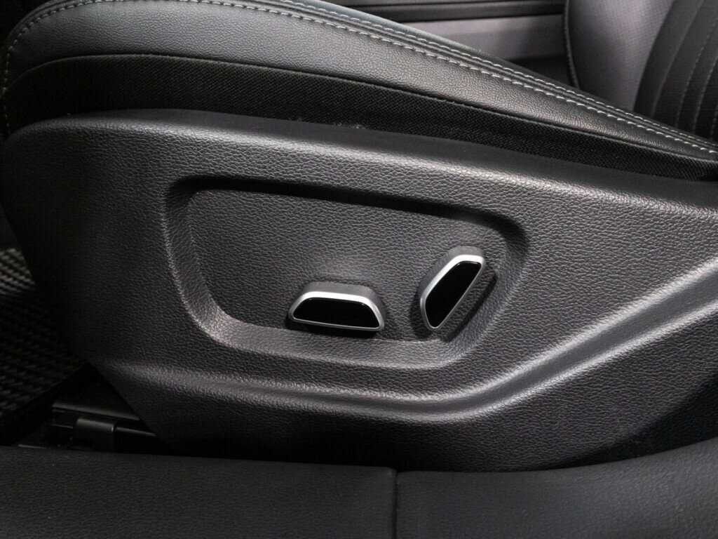 Hongqi H5, 2023 Фото №17