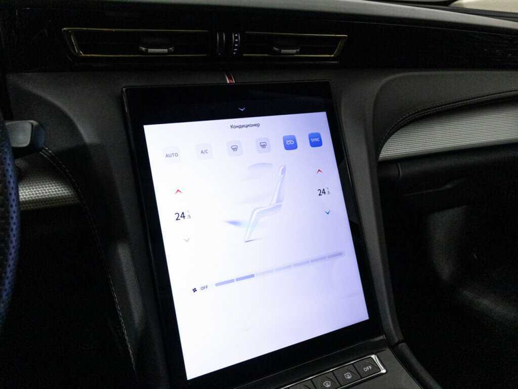 Hongqi H5, 2023 Фото №17