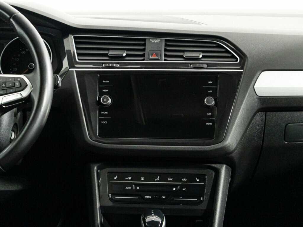 Volkswagen Tiguan, 2021 Фото №13