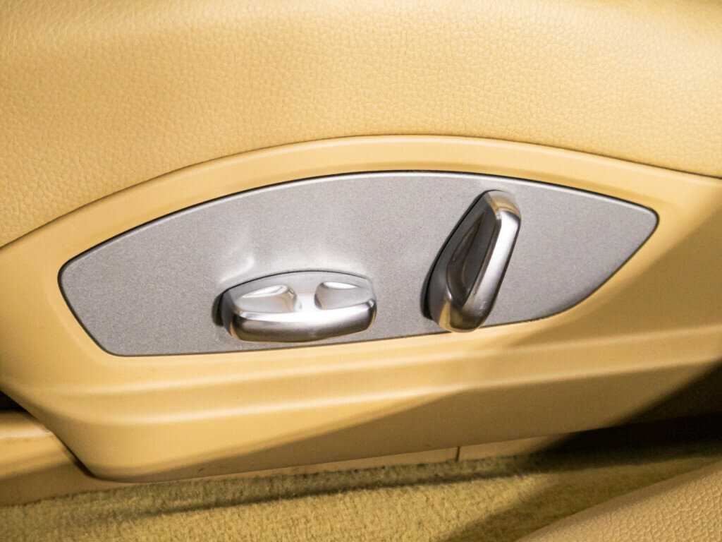 Porsche Panamera 4, 2010 Фото №13