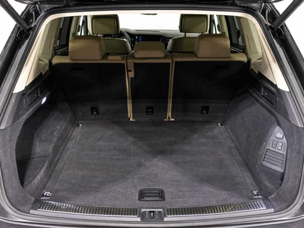 Volkswagen Touareg, 2020 Фото №15