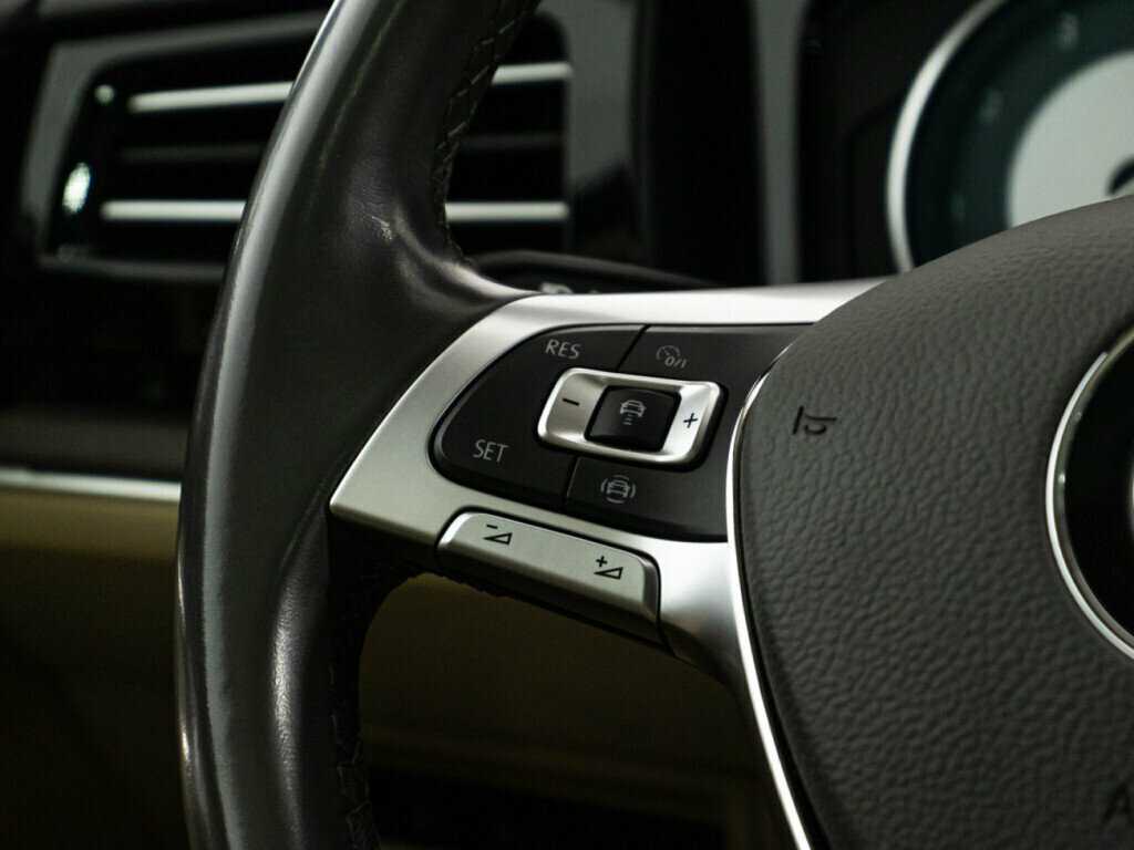 Volkswagen Touareg, 2020 Фото №27