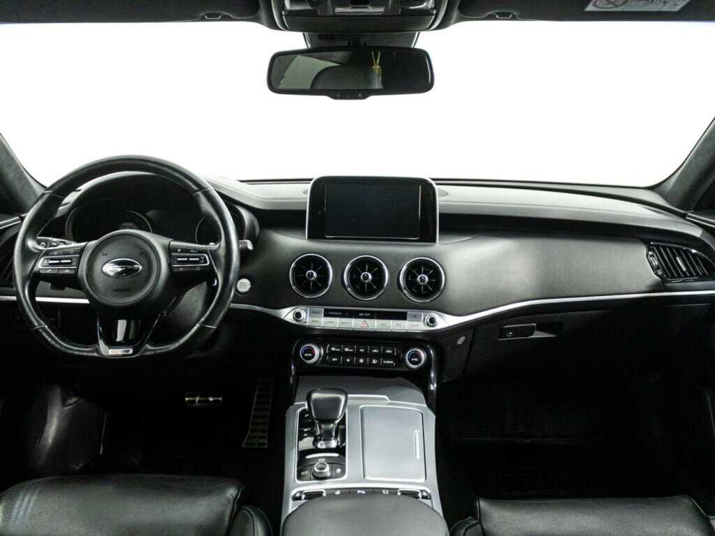 Kia Stinger, 2018 Фото №13