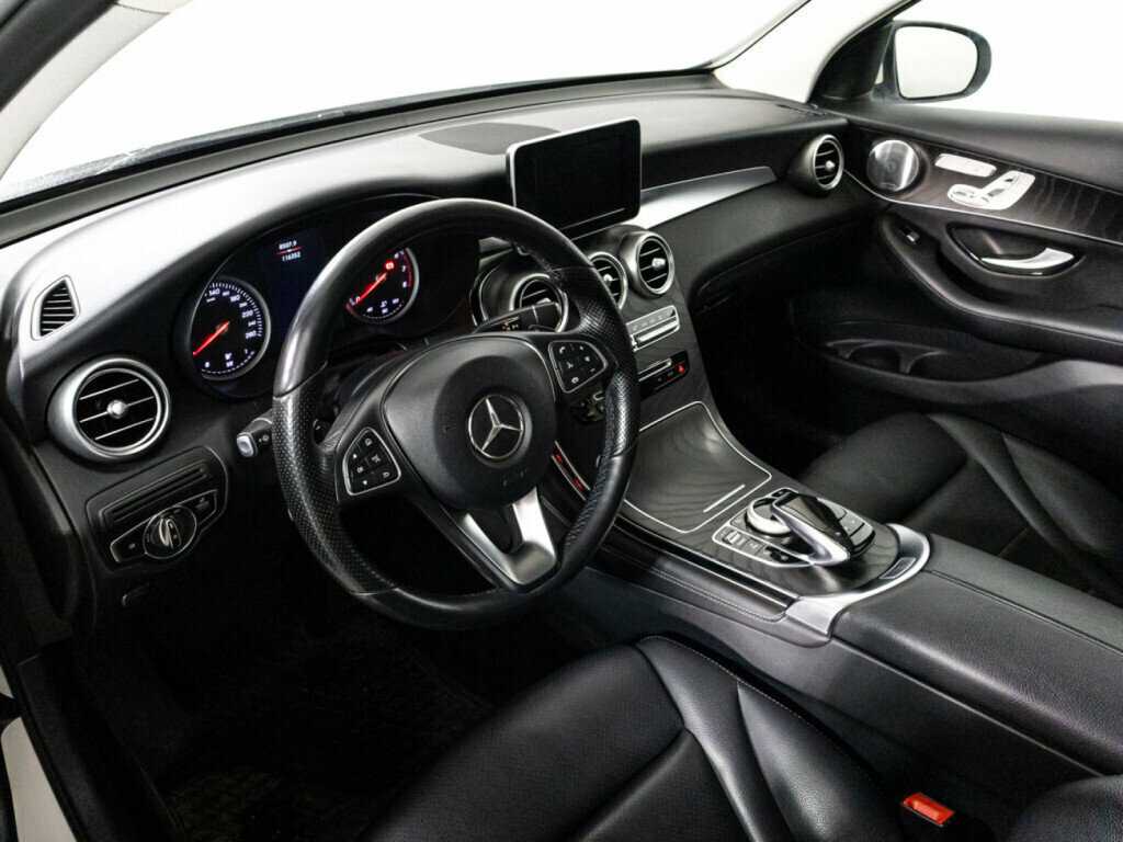 Mercedes-Benz GLC Coupe 300, 2018 Фото №11