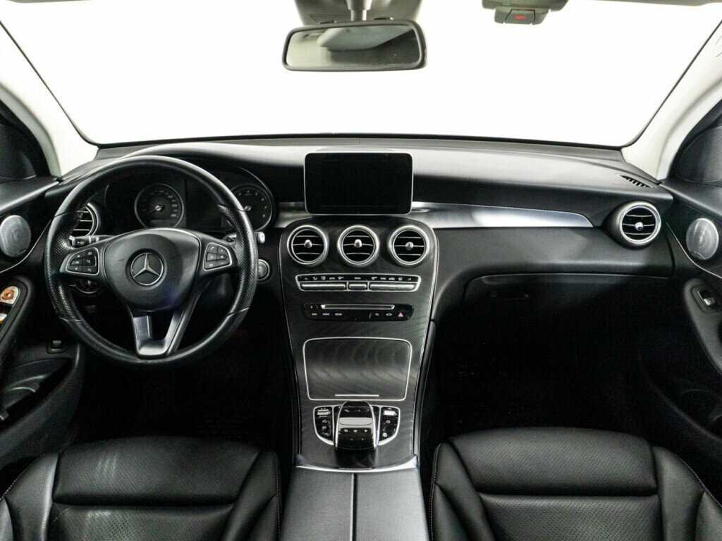 Mercedes-Benz GLC Coupe 300, 2018 Фото №13