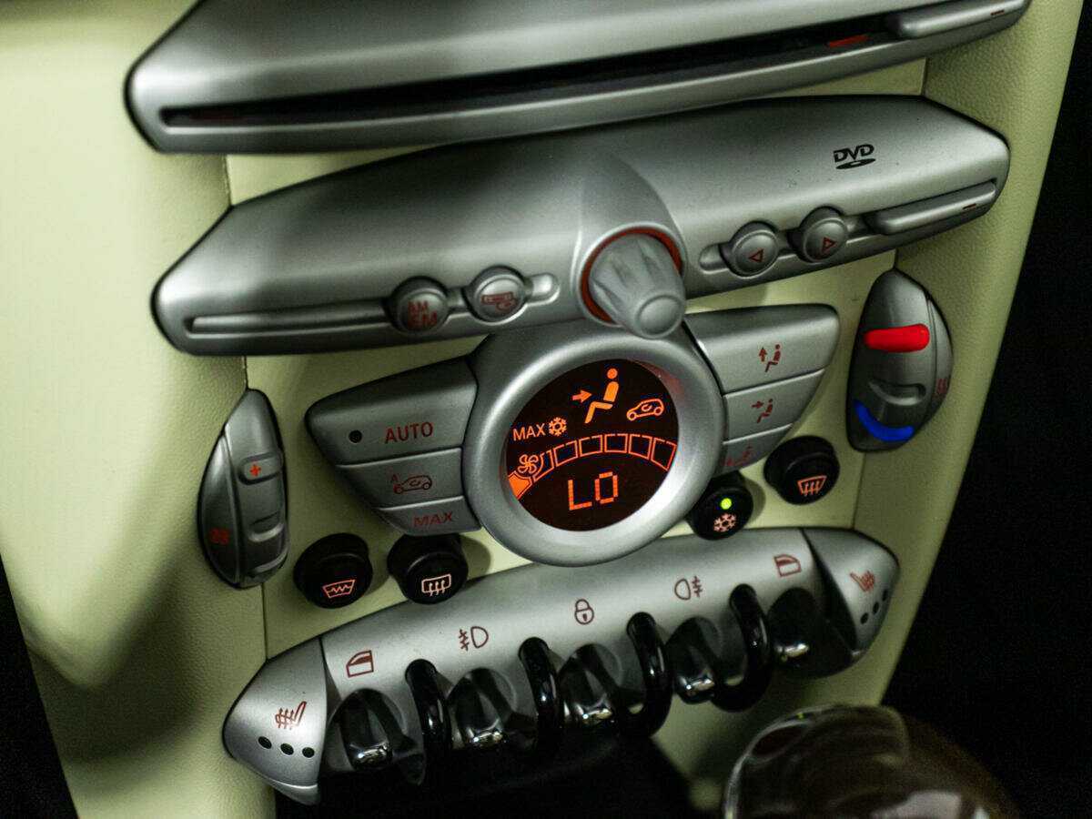 Mini Hatch Cooper S, 2008 Фото №15