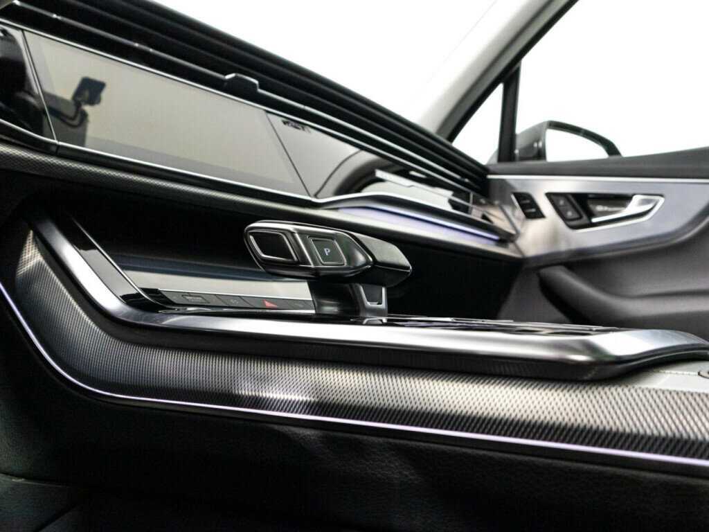 Audi Q7 45 TDI, 2020 Фото №24