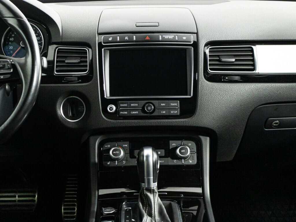 Volkswagen Touareg, 2017 Фото №14