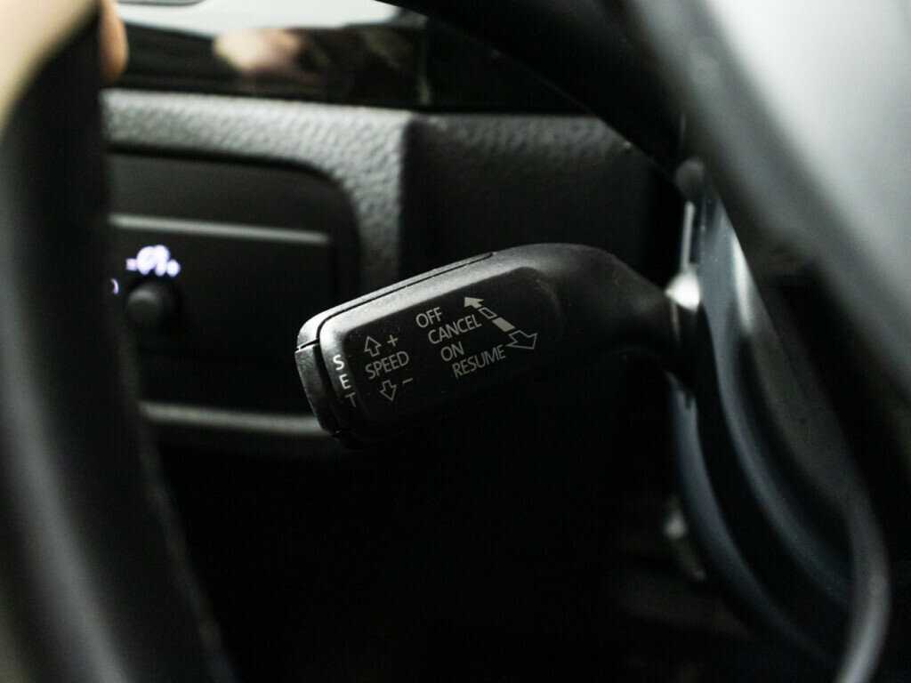 Volkswagen Touareg, 2017 Фото №22