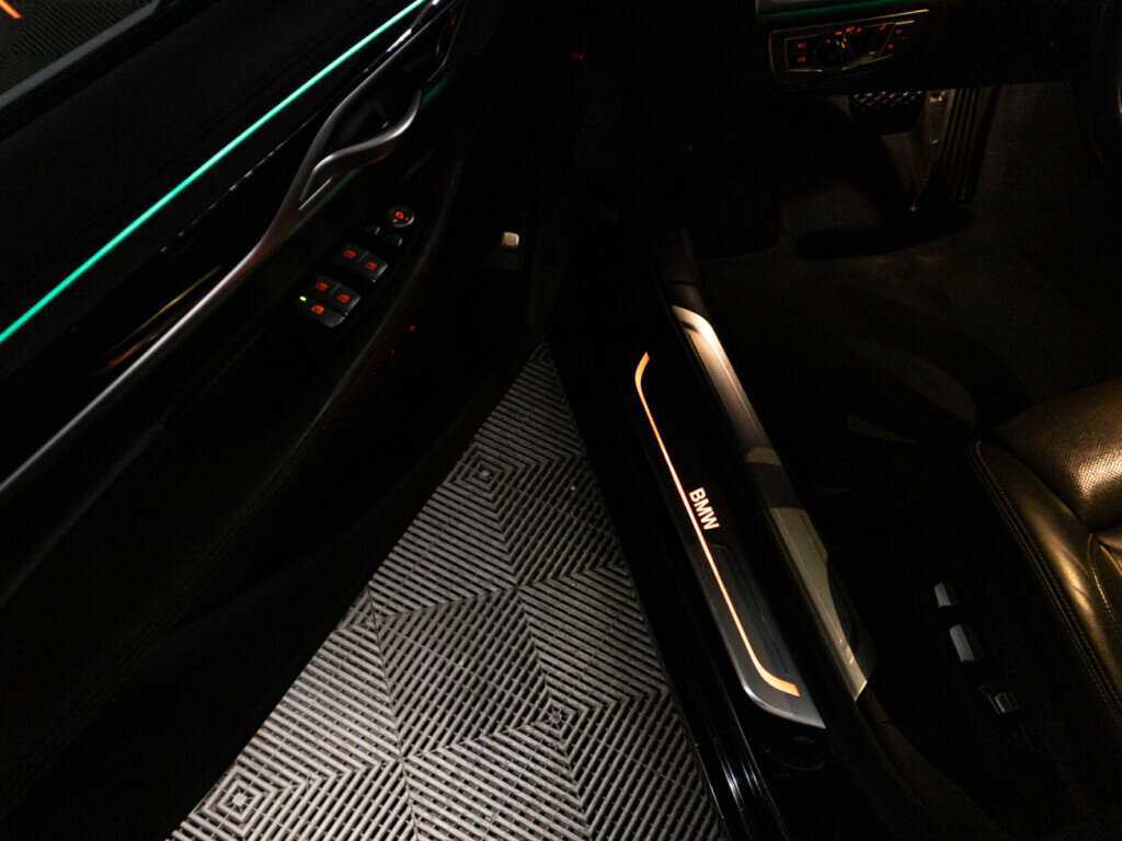 BMW 7 серии 730d xDrive, 2018 Фото №26