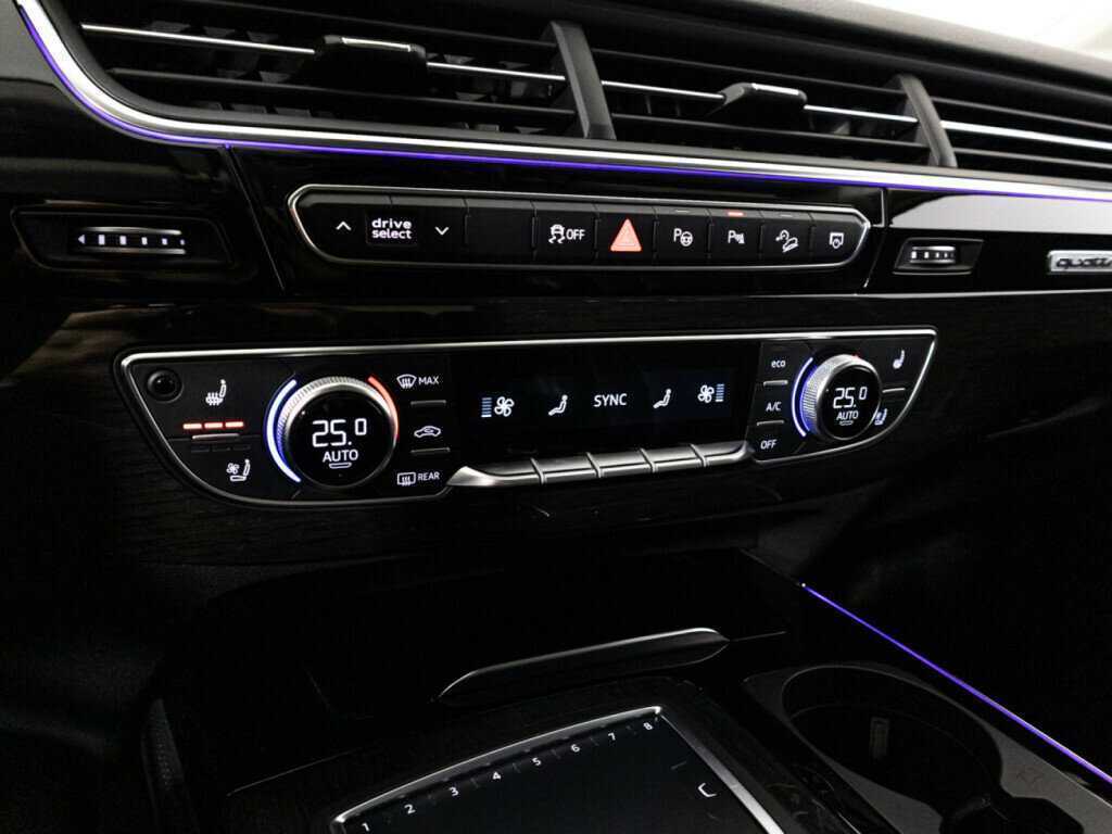 Audi Q7, 2017 Фото №17