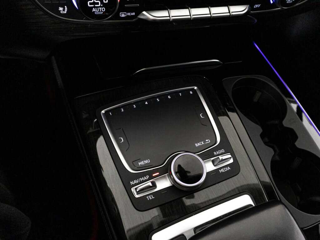 Audi Q7, 2017 Фото №18