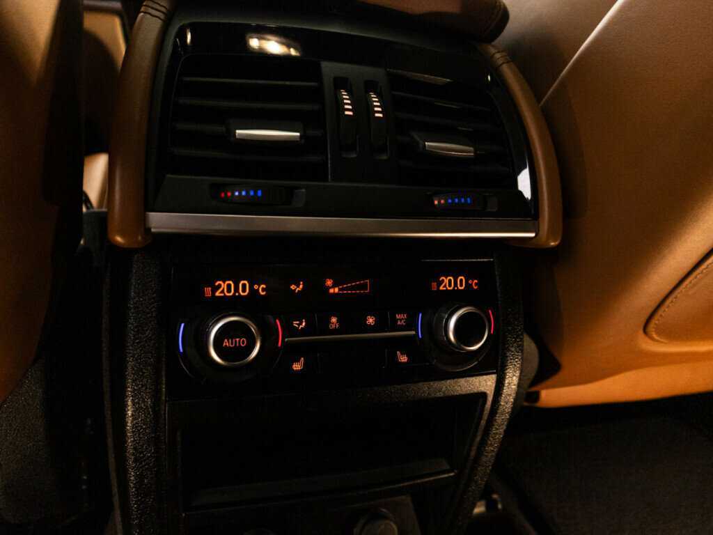 BMW X6 M, 2017 Фото №35