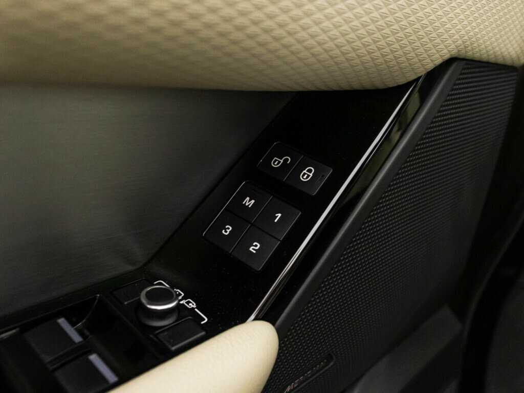 Land Rover Range Rover Velar, 2018 Фото №17