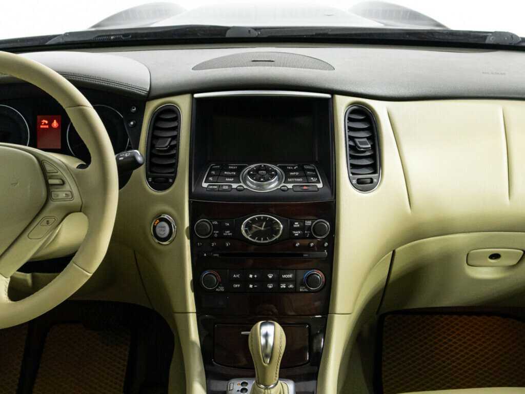 Infiniti EX37, 2010 Фото №14