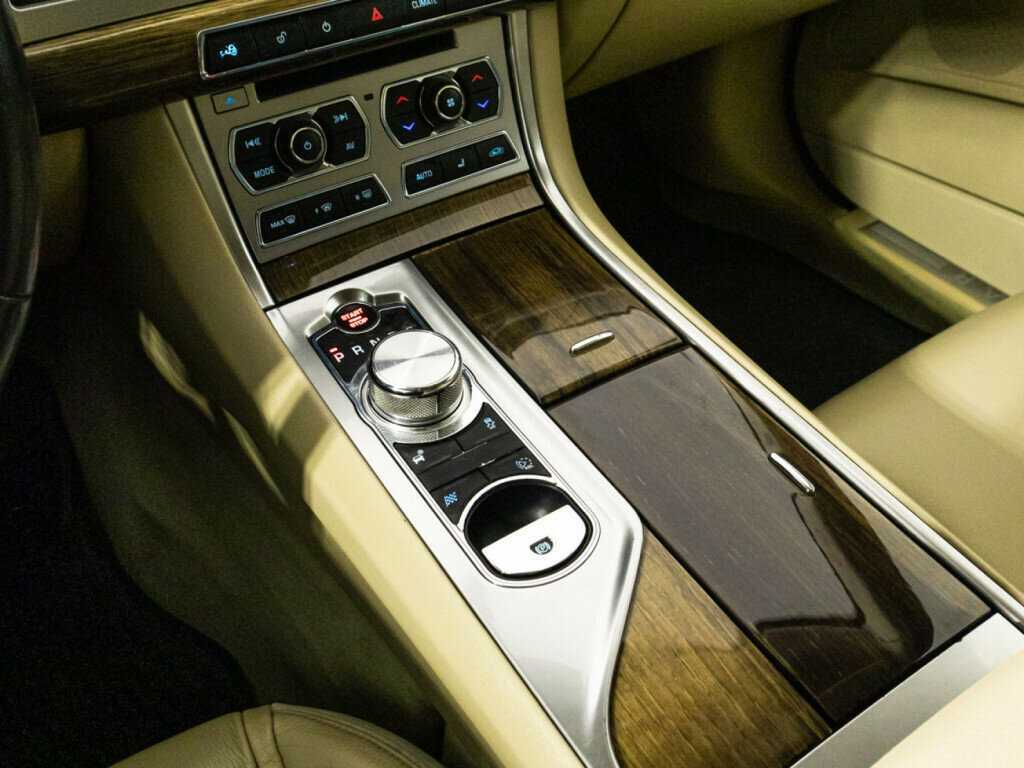 Jaguar XF, 2011 Фото №15