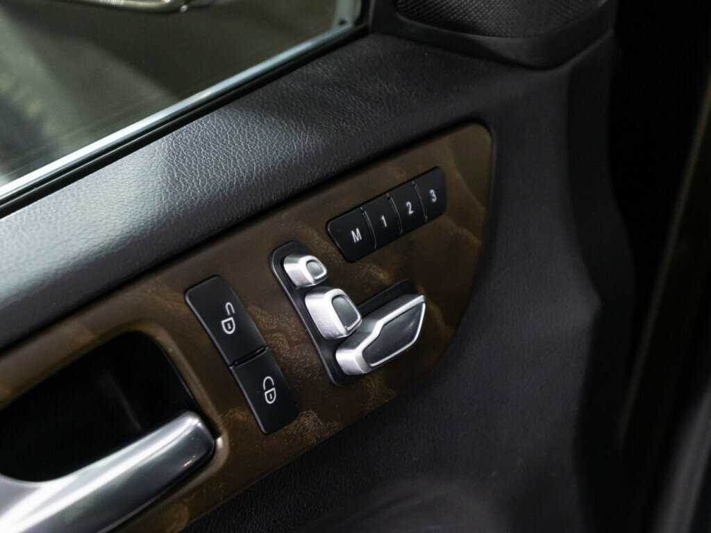 Mercedes-Benz GLE 400, 2016 Фото №21