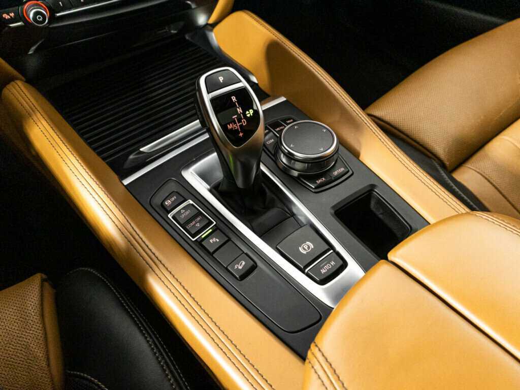 BMW X6 40d, 2018 Фото №17