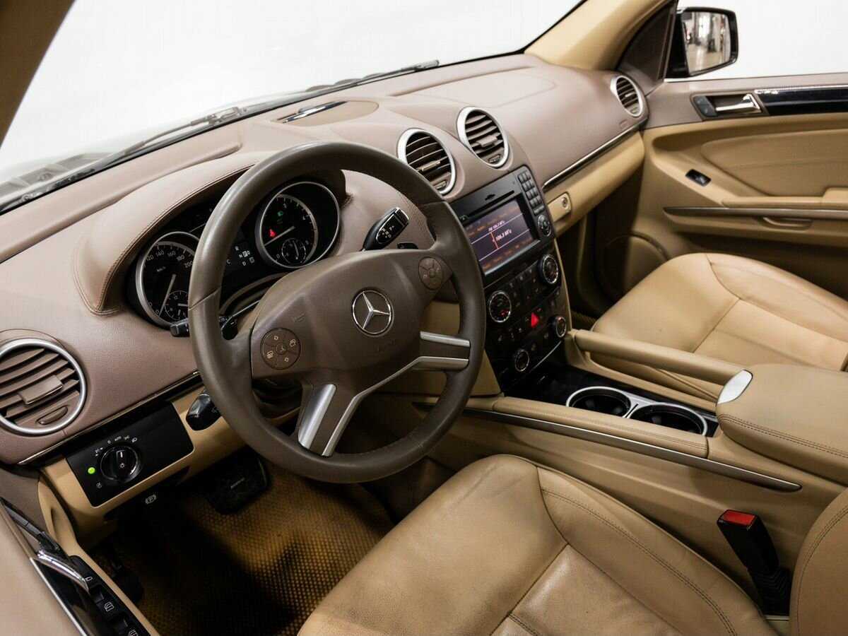 Mercedes-Benz GL-Класс 350, 2011 Фото №17