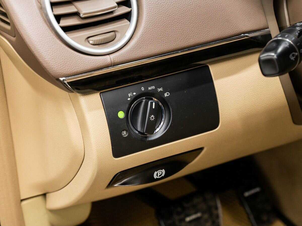 Mercedes-Benz GL-Класс 350, 2011 Фото №20