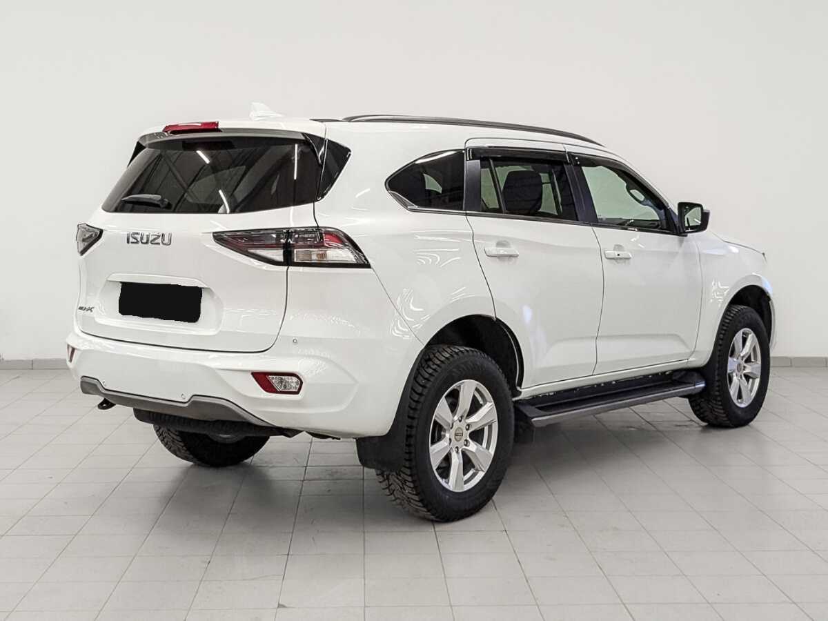 Isuzu MU-X, 2021 Фото №5