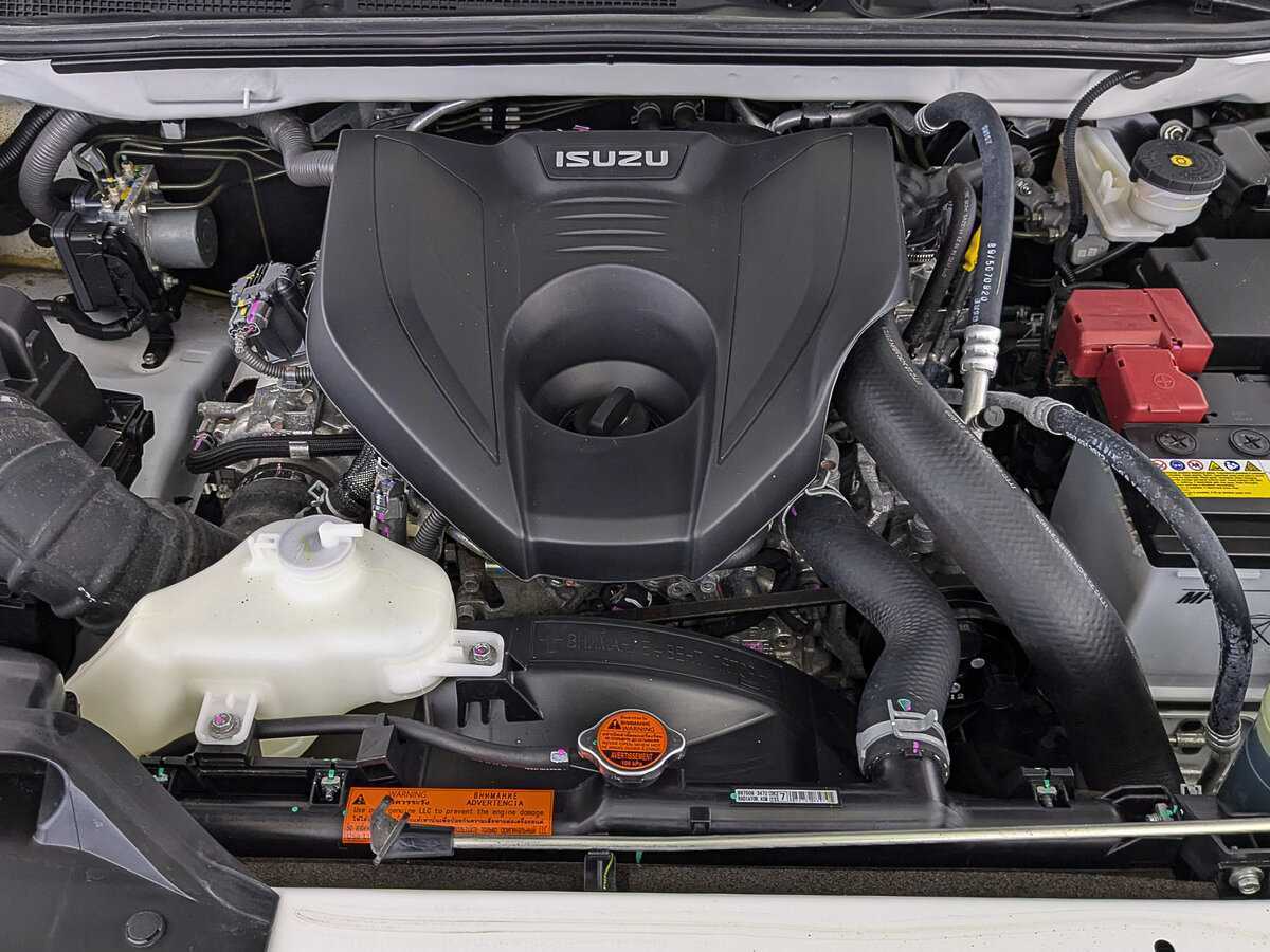 Isuzu MU-X, 2021 Фото №9