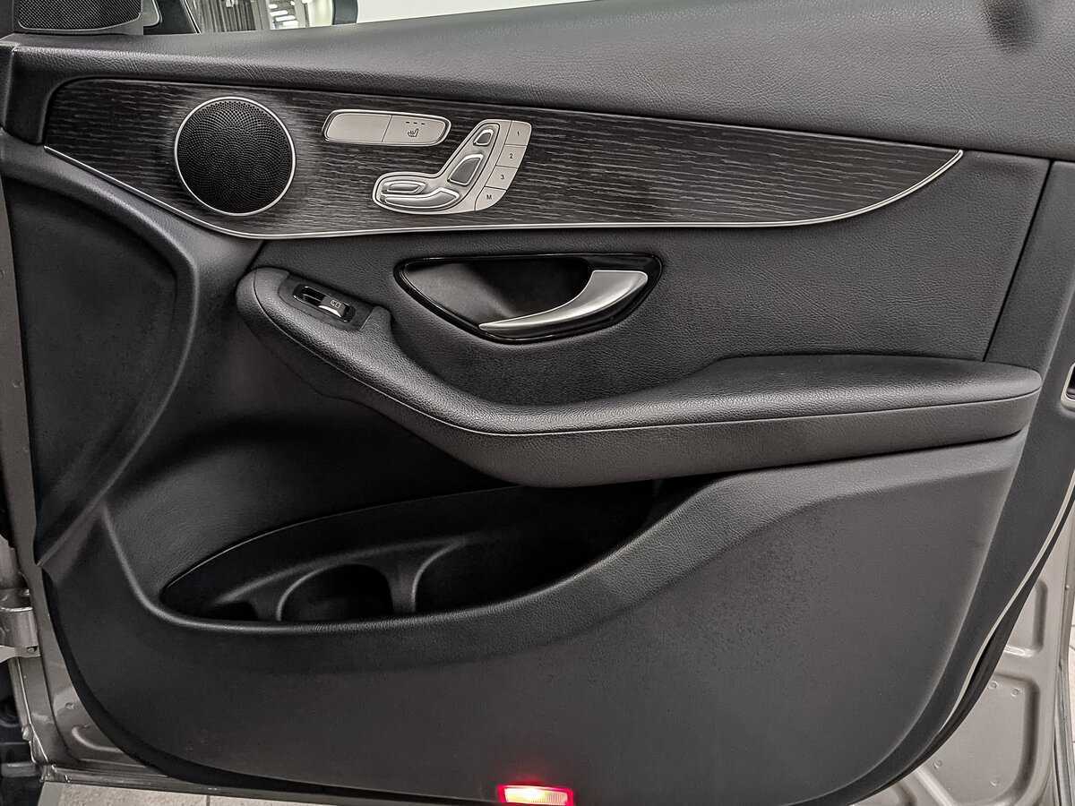 Mercedes-Benz GLC 300 d, 2020 Фото №25