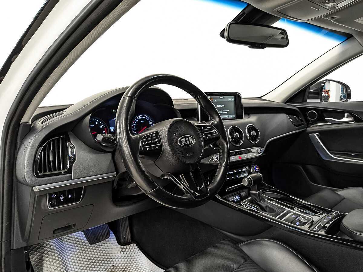 Kia Stinger, 2019 Фото №13
