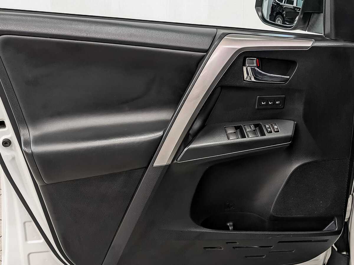 Toyota RAV4, 2017 Фото №19