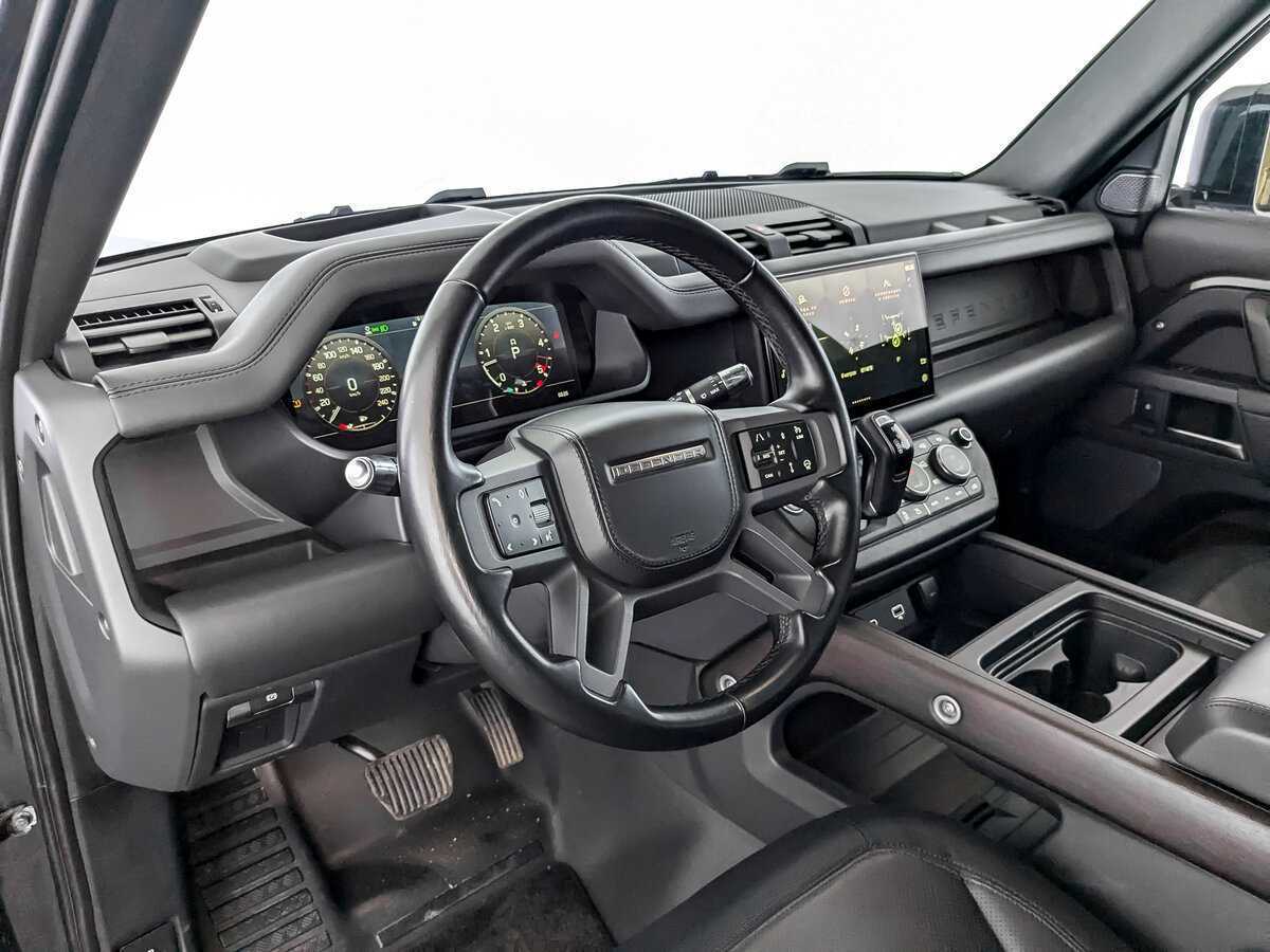 Land Rover Defender 110, 2021 Фото №16