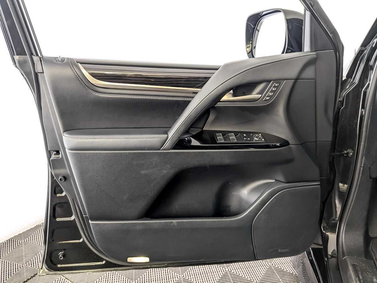 Lexus LX 450d, 2020 Фото №19