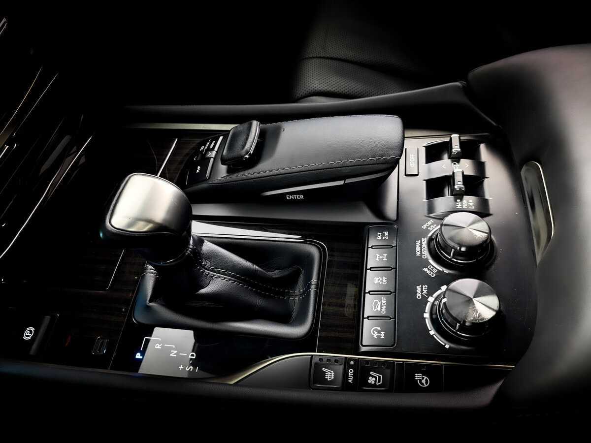 Lexus LX 450d, 2020 Фото №30