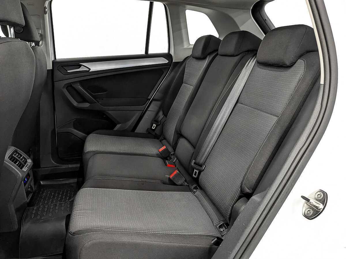 Volkswagen Tiguan, 2021 Фото №18