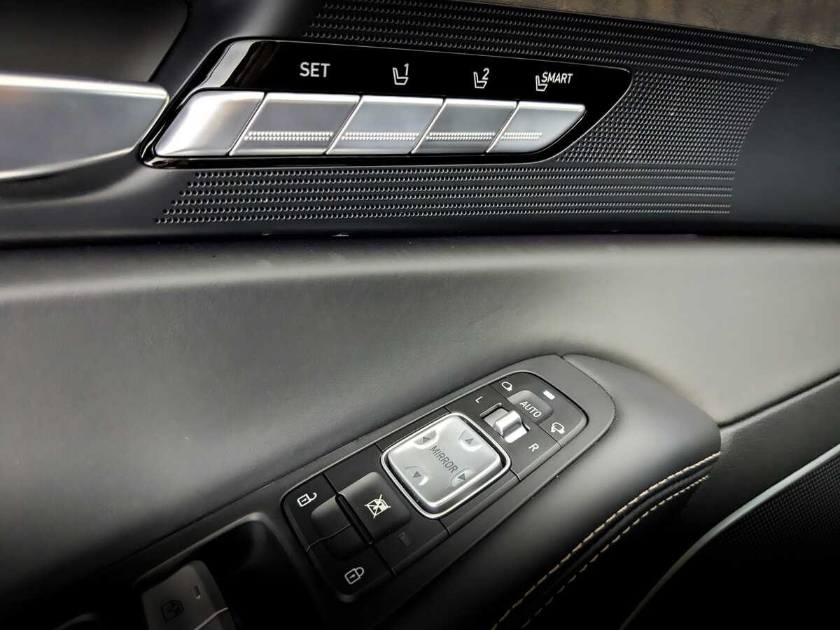 Genesis G90, 2020 Фото №22