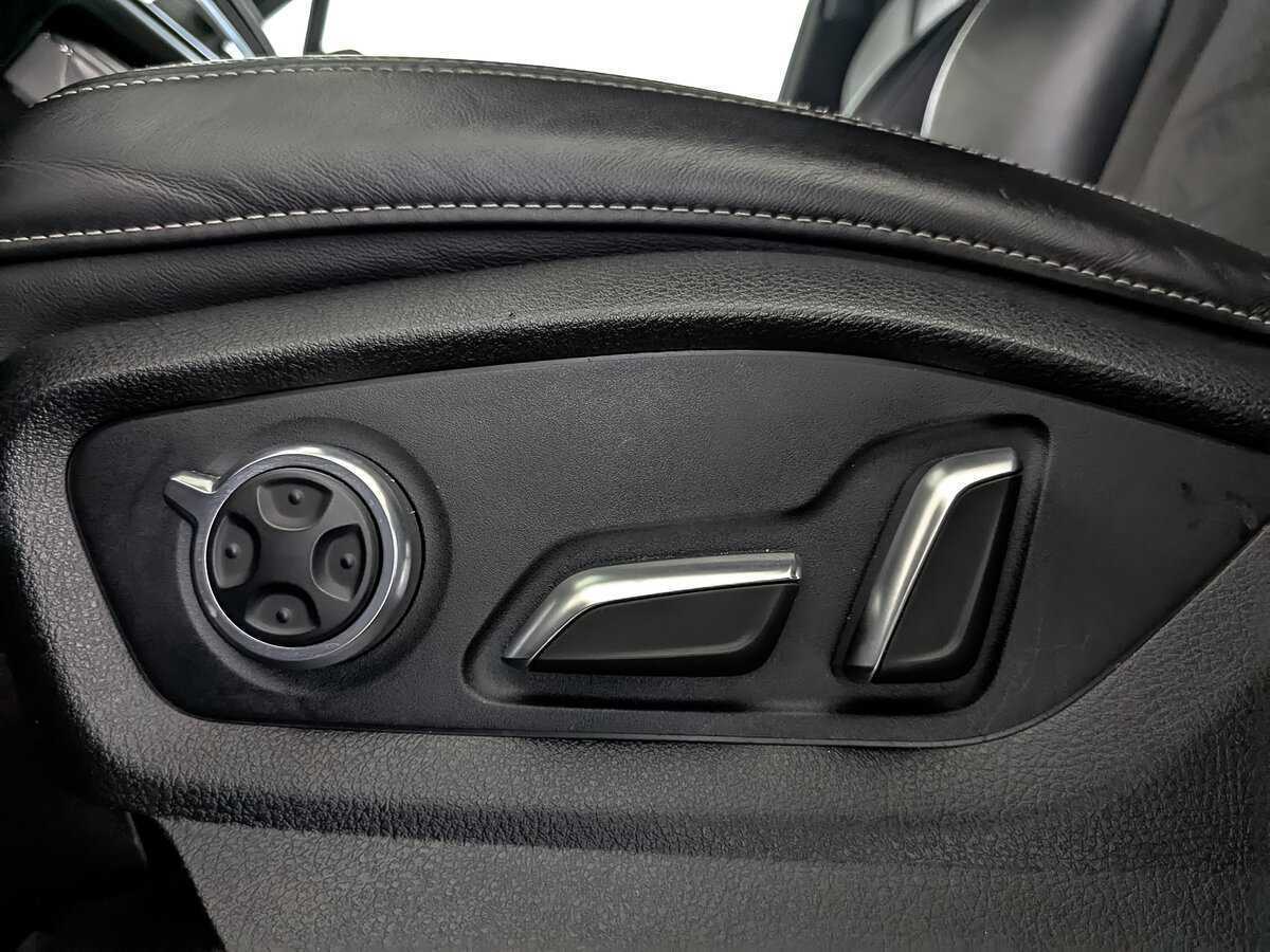 Audi Q7 50 TDI, 2020 Фото №28