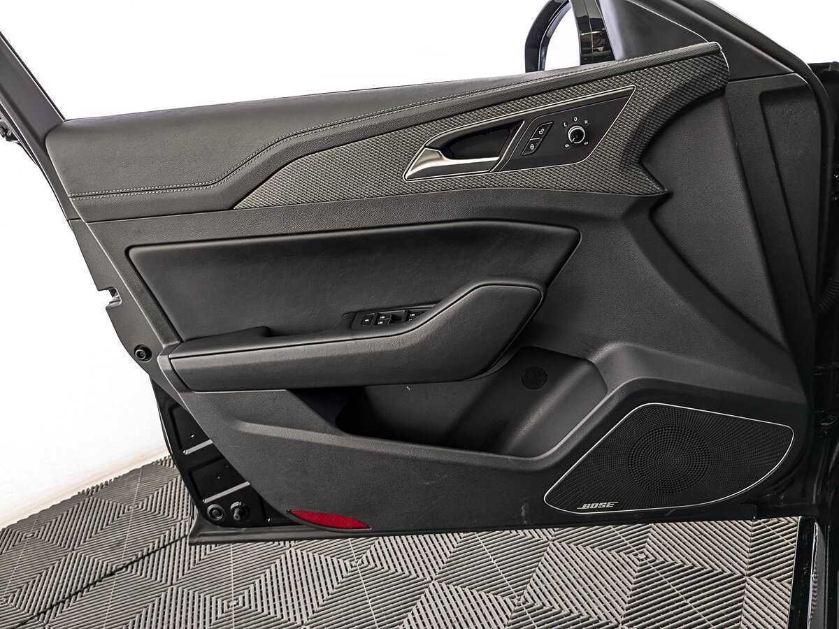 Hongqi H5, 2022 Фото №19