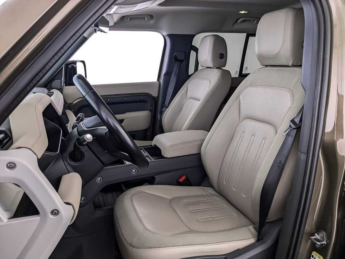 Land Rover Defender 110, 2021 Фото №20