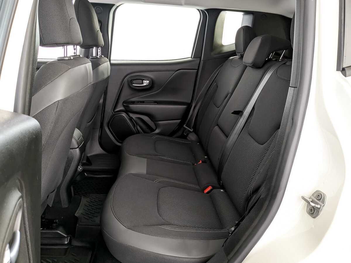 Jeep Renegade, 2019 Фото №12