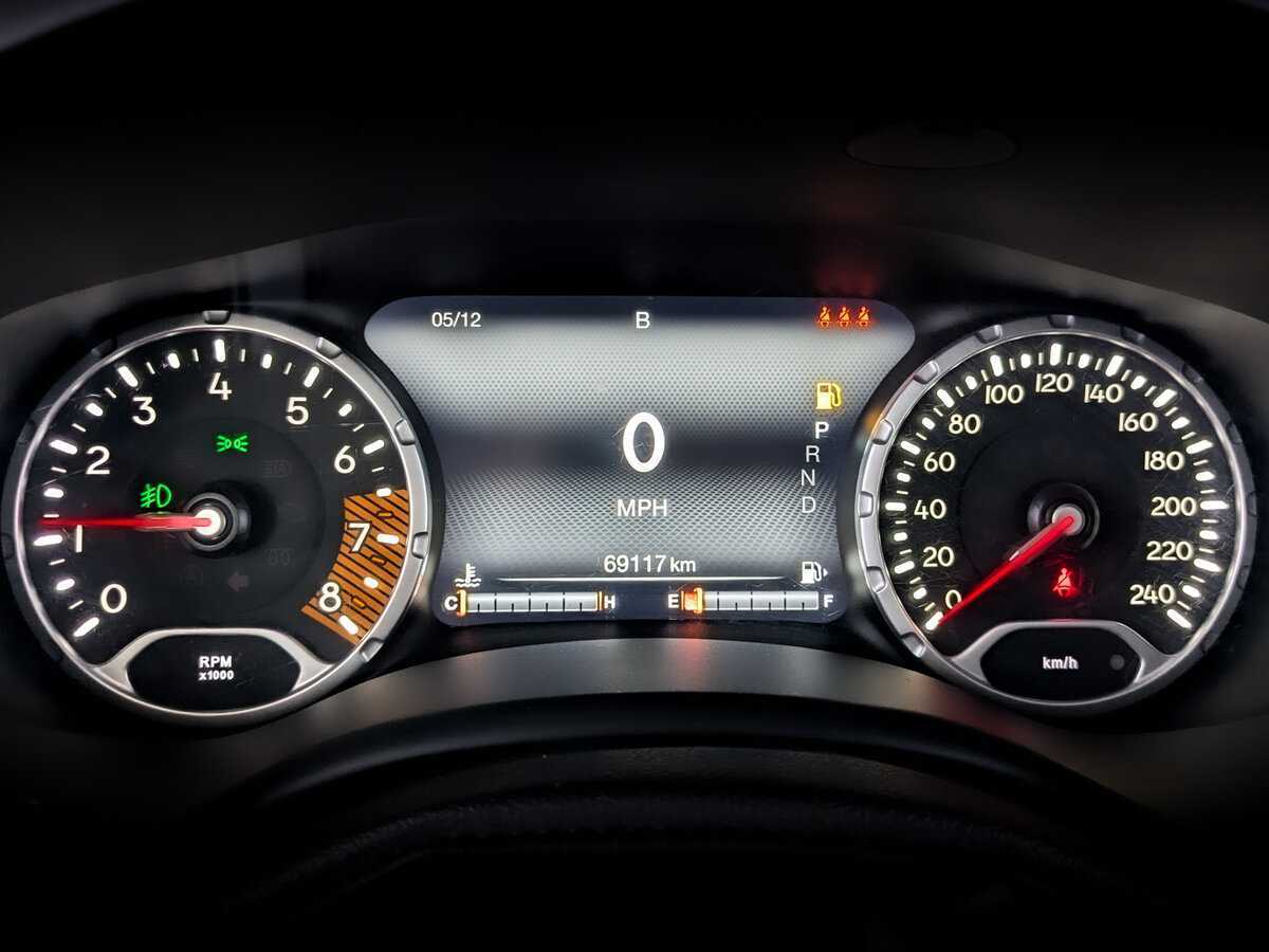 Jeep Renegade, 2019 Фото №13