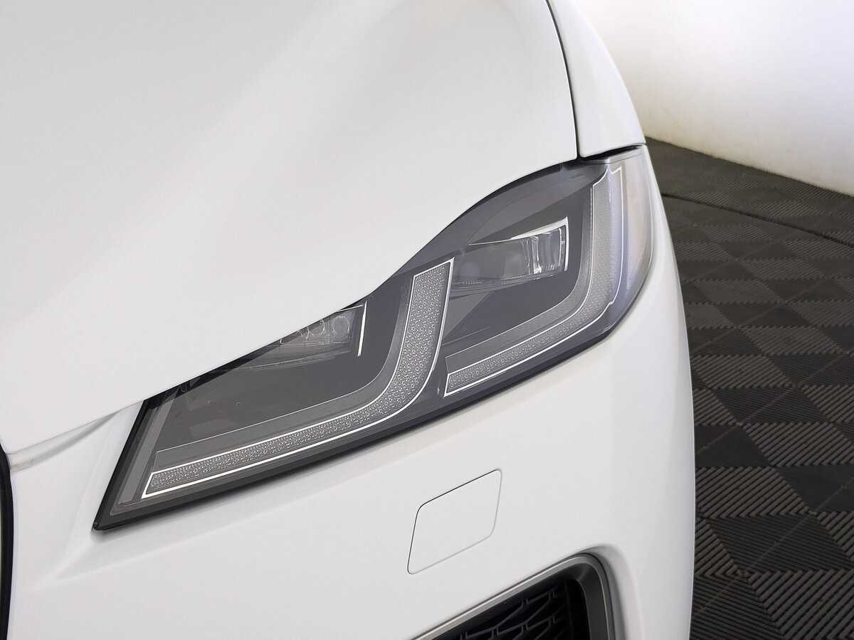 Jaguar F-Pace, 2022 Фото №11