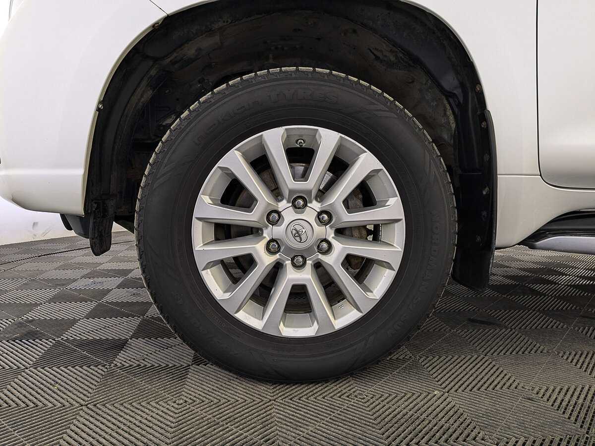 Toyota Land Cruiser Prado, 2017 Фото №12