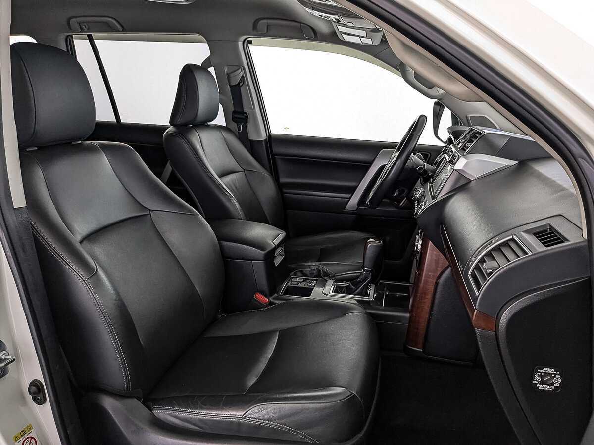 Toyota Land Cruiser Prado, 2017 Фото №24