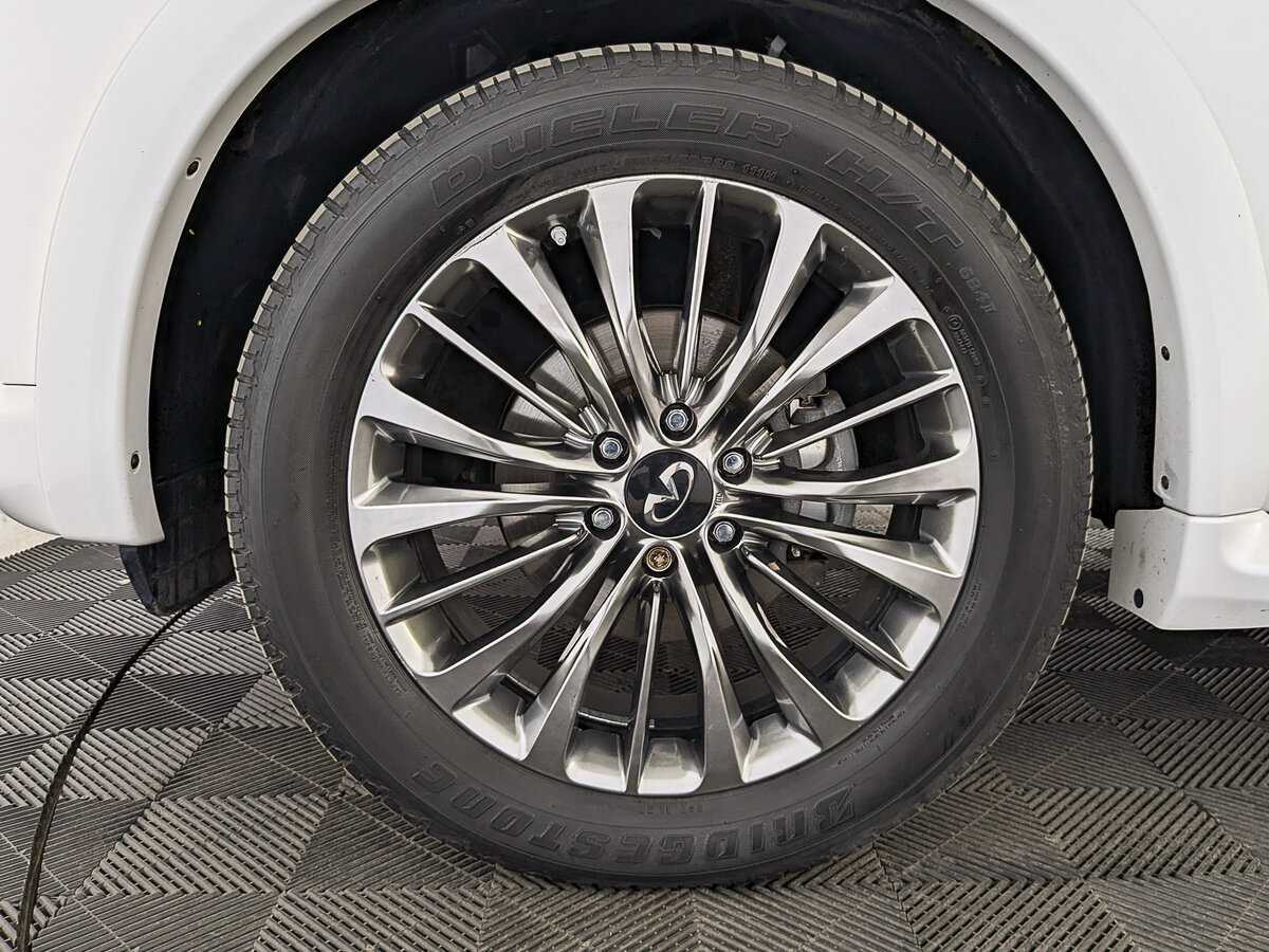 Infiniti QX80, 2018 Фото №12