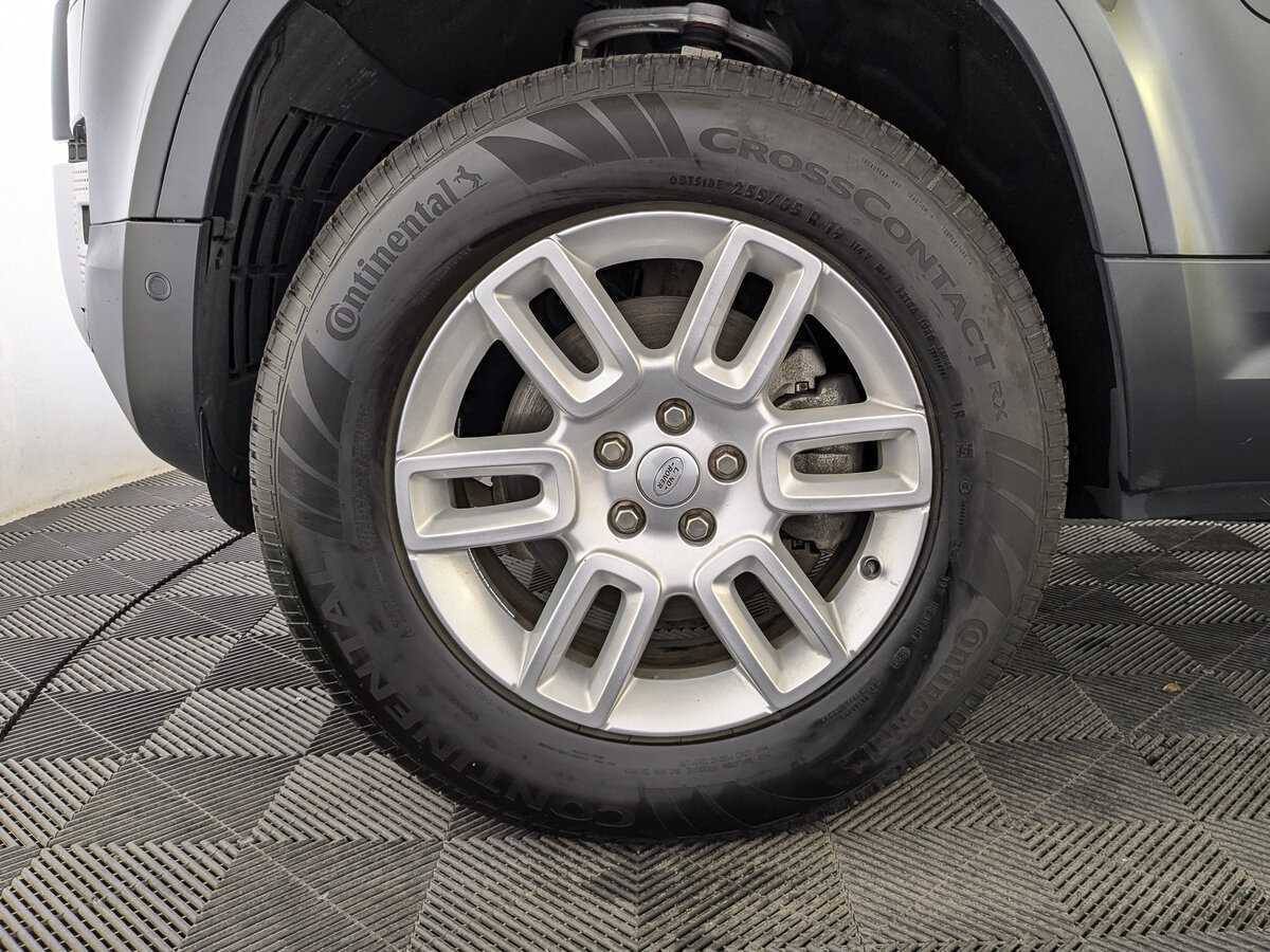 Land Rover Defender 110, 2021 Фото №12