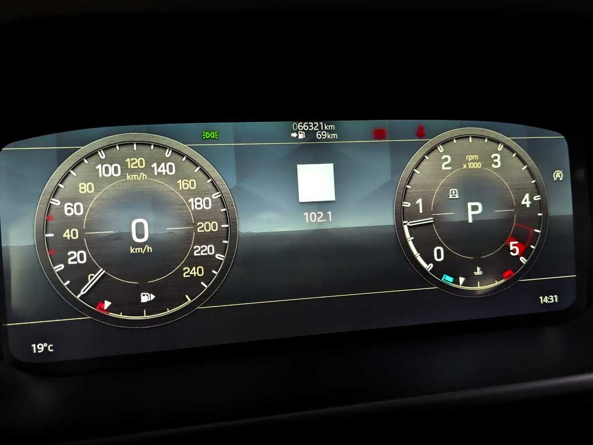 Land Rover Defender 110, 2021 Фото №13