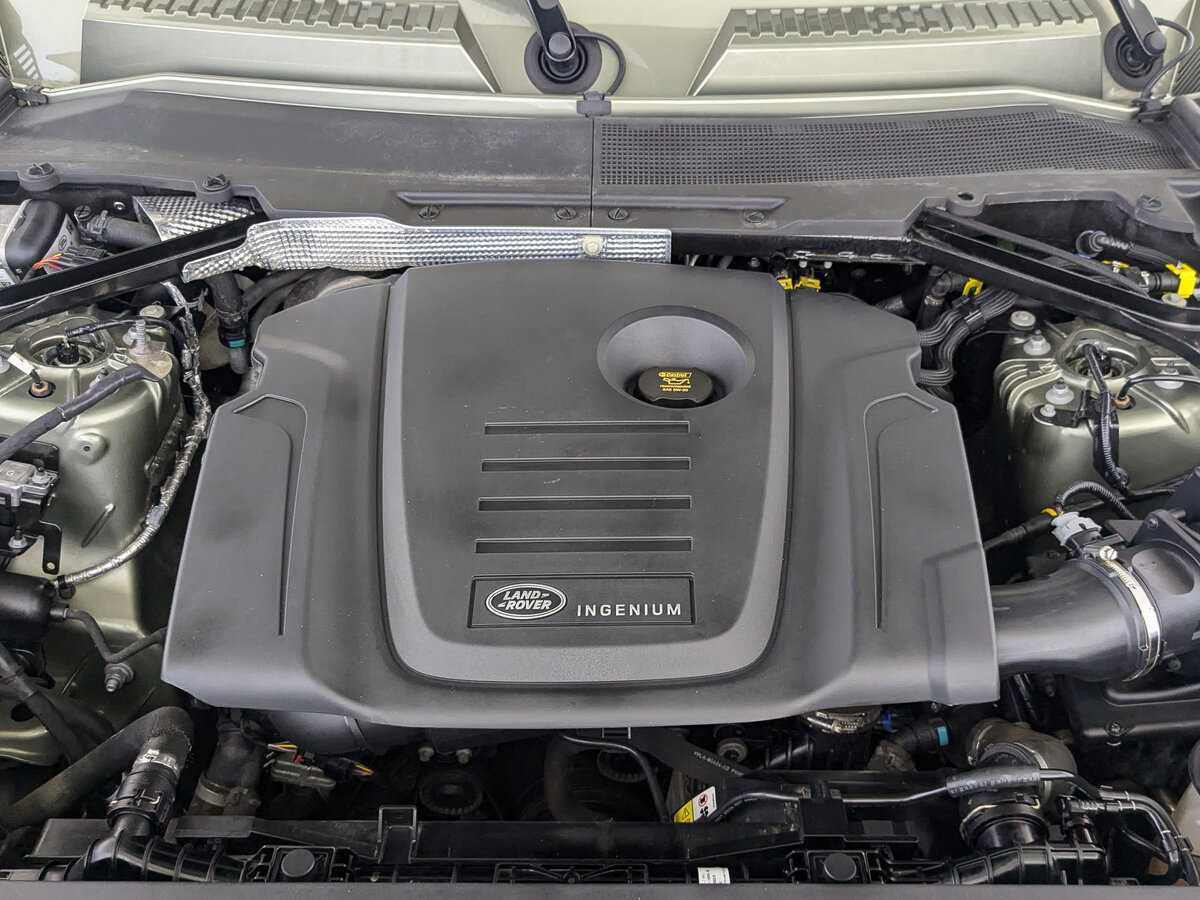 Land Rover Defender 110, 2021 Фото №9