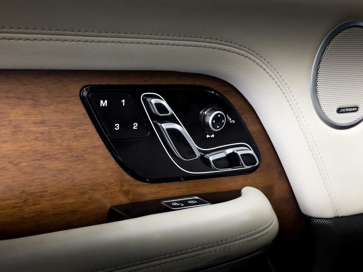 Land Rover Range Rover, 2018 Фото №19