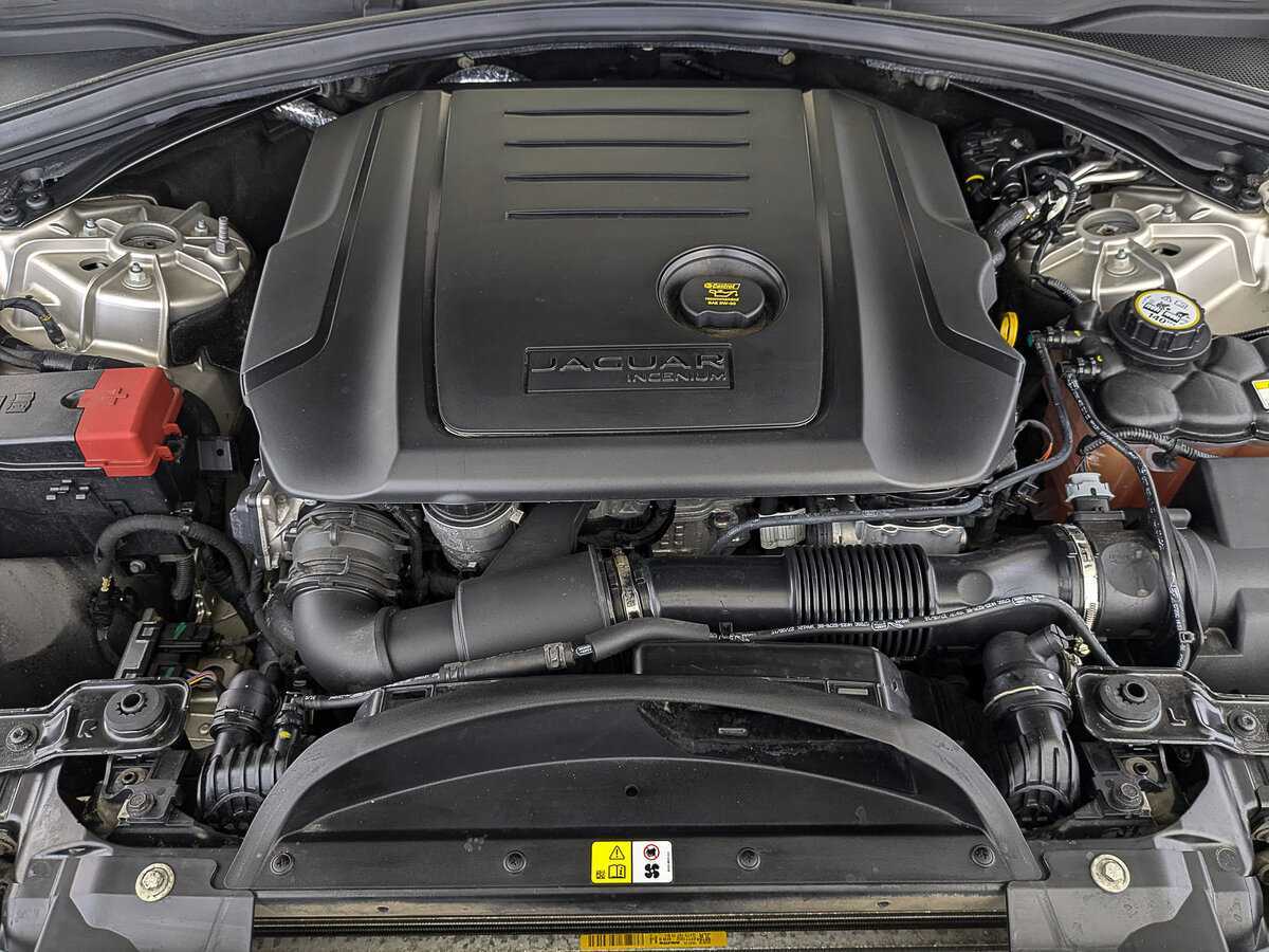 Jaguar F-Pace, 2016 Фото №9