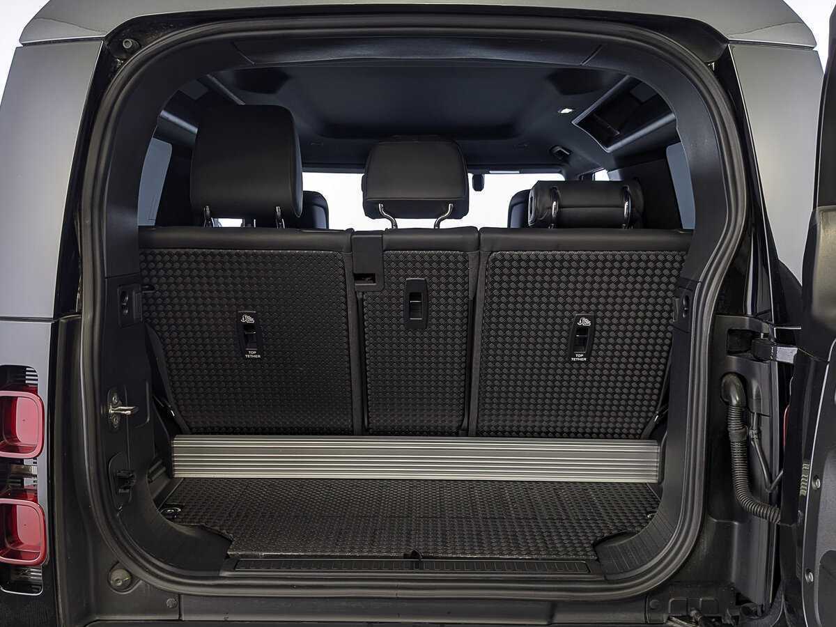 Land Rover Defender 90, 2021 Фото №10
