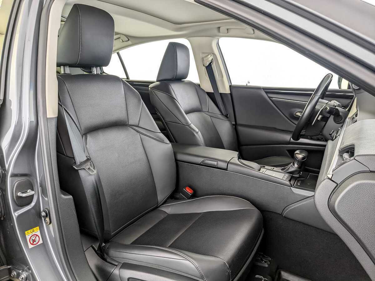 Lexus ES 200, 2019 Фото №24